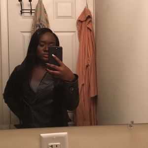 Meet your Posher, Ashley